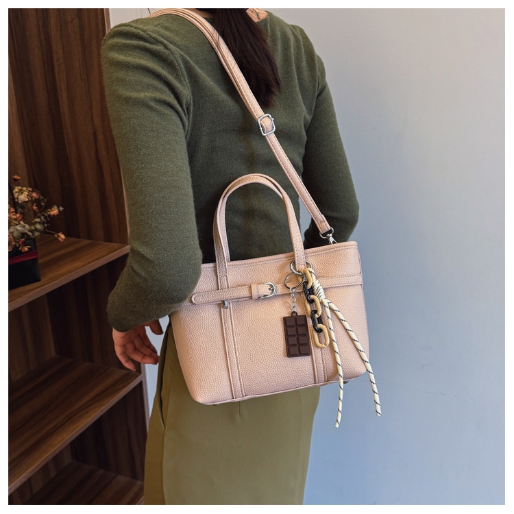 Retro and high-end large-capacity bucket bag for women, 2025 new style fashionable and trendy crossbody bag, versatile commuting single-shoulder bag Specification drawing