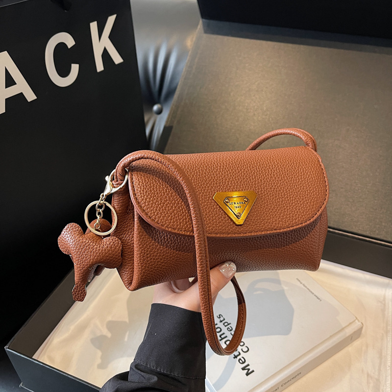 This year's popular women's 2024 new crossbody bag, high-end texture, casual and versatile, commuting single-shoulder underarm bag Specification drawing