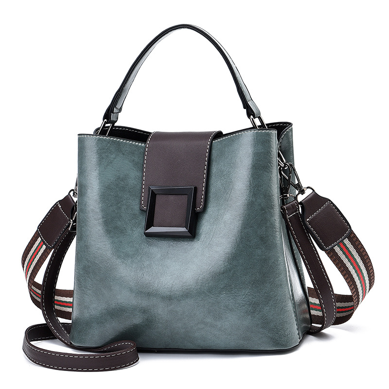 Bag Girl 2022 New Trendy and fashionable women's Bag, large capacity bucket bag, elegant single-shoulder handbag, versatile crossbody bag Specification drawing