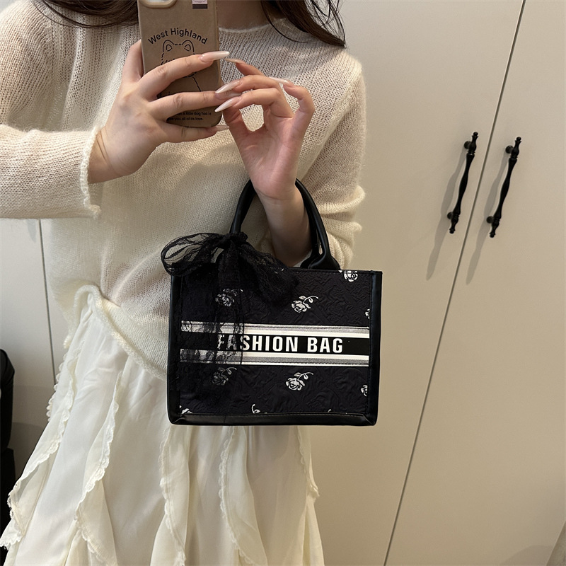 Large-capacity letter silk scarf single-shoulder bag 2025 Spring New style casual and stylish silk scarf bow hand-held tote bag details Picture