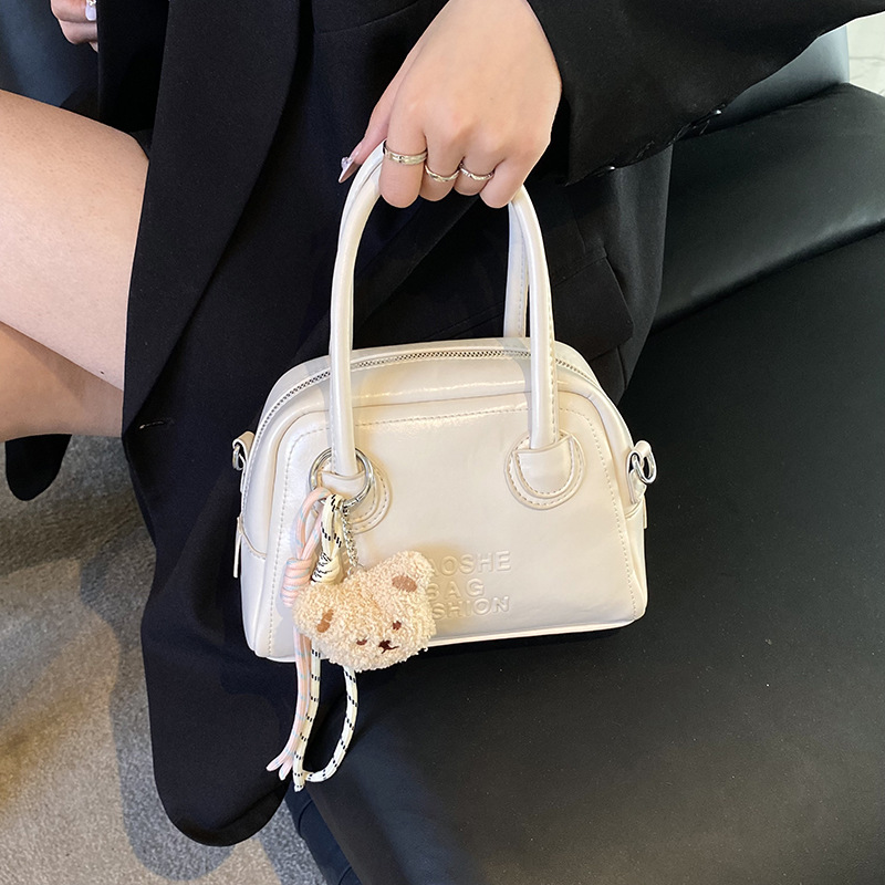 Retro hand-held bowling bag for women, 2025 new style forest-themed fashionable appearance level handbag, stylish single-shoulder crossbody bag full figure