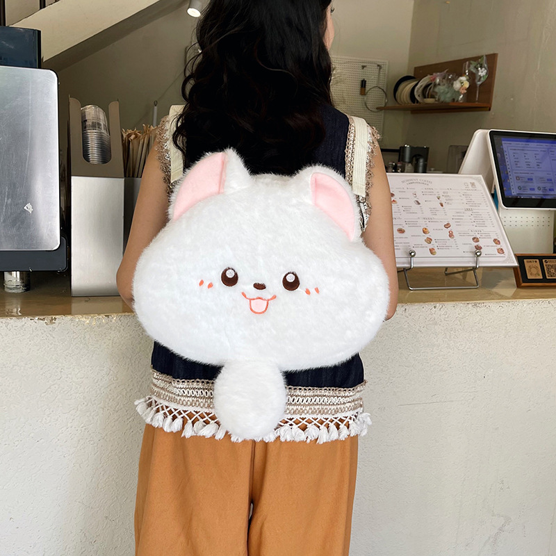New cartoon cat toy bags, children's room plush toy bags, large-capacity cat backpacks, claw machine dolls Application Scenario
