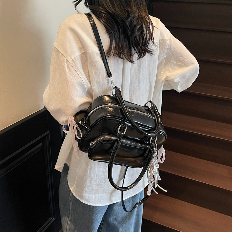 Korean-style high-end oil wax leather handbag, versatile, trendy, niche and fashionable backpack, large-capacity crossbody bag details Picture