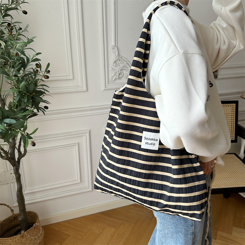 38302 canvas bag, student book, large capacity for class, single-shoulder Korean retro style commuter Tote mommy bag Specification drawing