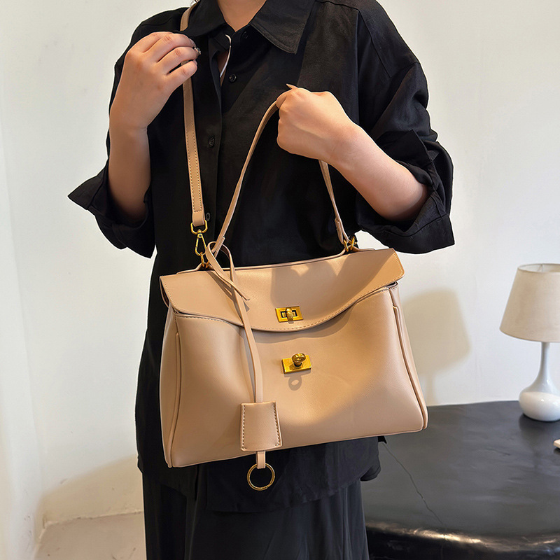 High-end hand-held platinum bag, European and American retro commuting casual single-shoulder crossbody bag, versatile large-capacity tote bag Specification drawing
