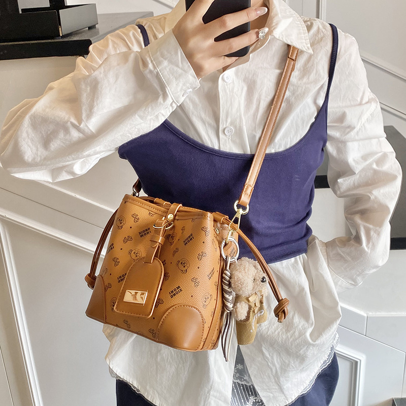 High-end printed drawstrap bucket bag for women, 2025 new trendy and fashionable single-shoulder bag, retro and stylish crossbody bag Specification drawing