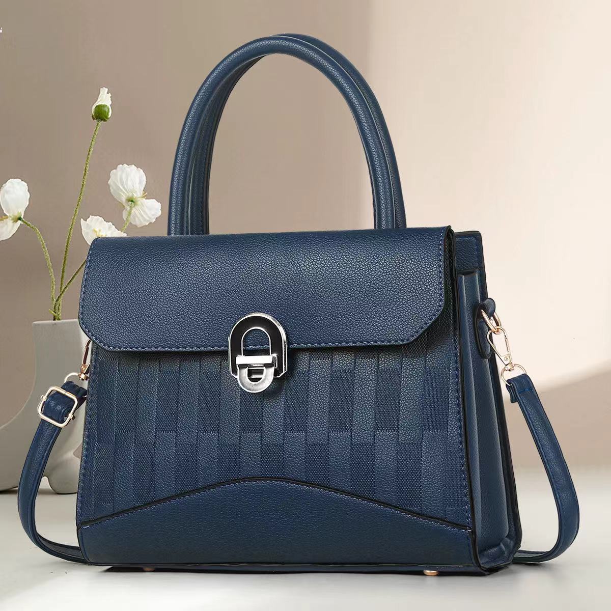 New cross-border multi-layer high-appearancelevel lightweight crossbody bag, checkered patchwork handbag, large-capacity patchwork women's bag trend Application Scenario