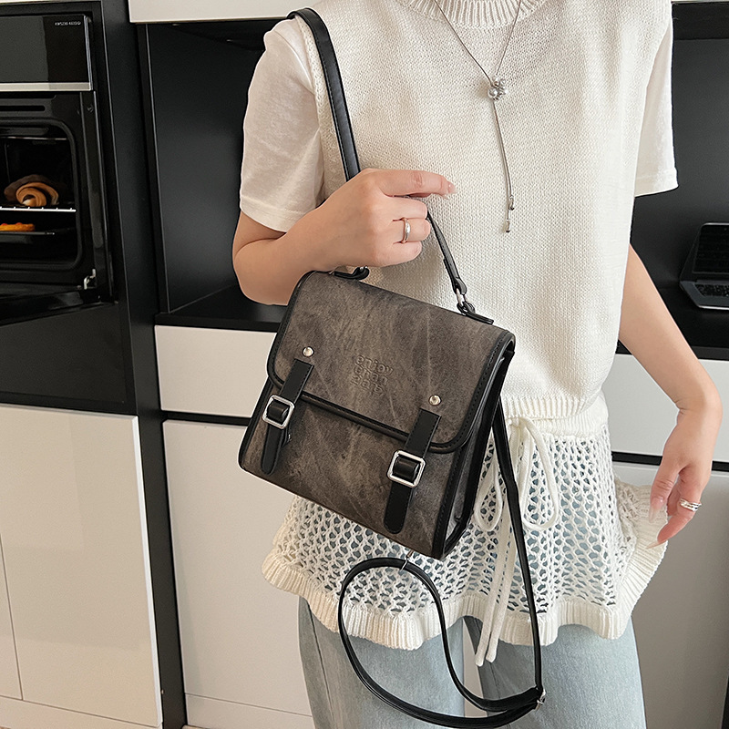 Solid color fashionable and high-end handbag, a new trendy handbag for women in 2025, simple and stylish, multi-functional backpack Specification drawing