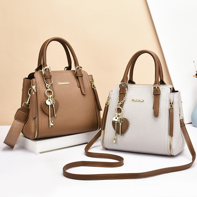 Solid color women's bag 2025 new style trendy Korean version, versatile and fashionable single-shoulder bucket bag, crossbody bag, women's handbag wholesale Application Scenario