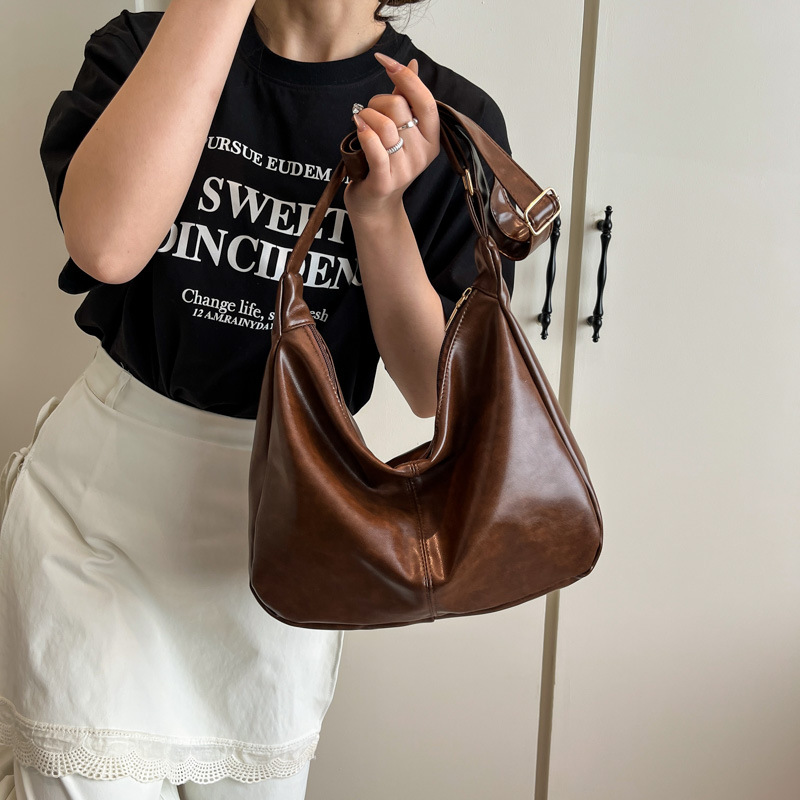 Wholesale large-capacity retro tote bags, new laid-back and simple hand-held shoulder bags, underarm Korean-style commuter women's bags details Picture