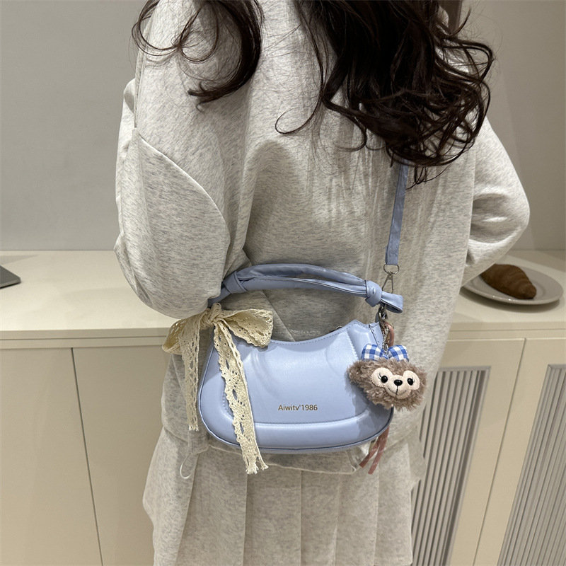 The 2025 new stylish and versatile single-shoulder crossbody bag features a niche design, a French hand-held handbag, and a simple commuting bag Specification drawing