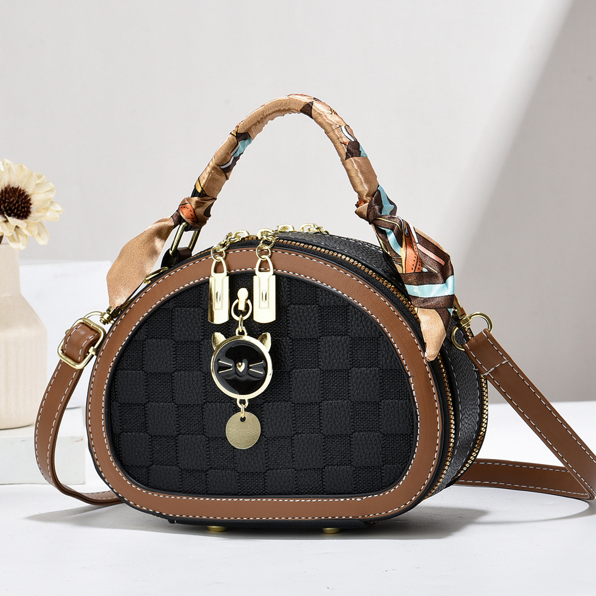 Taizhou girls' bags, cute and fresh mini bags, ladies' fashionable single-shoulder bags, handbags, crossbody bags