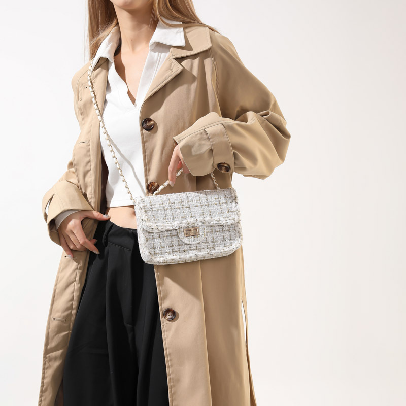 Woven niche, elegant and fashionable bag, Spring and summer woolen chain bag, 2024 new single-shoulder crossbody handbag details Picture