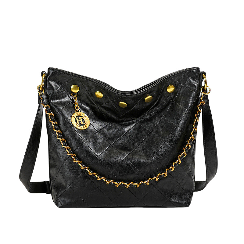 Cross-border diamond-shaped chain bucket bag, fashionable underarm bag, 2025 new versatile shoulder bag, stylish crossbody bag, women's bag Item Picture