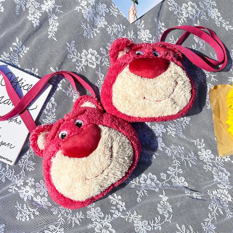 The 2023 new children's bag, a popular and trendy item, is a cute strawberry bear plush single-shoulder bag for girls, boys and babies going out Application Scenario
