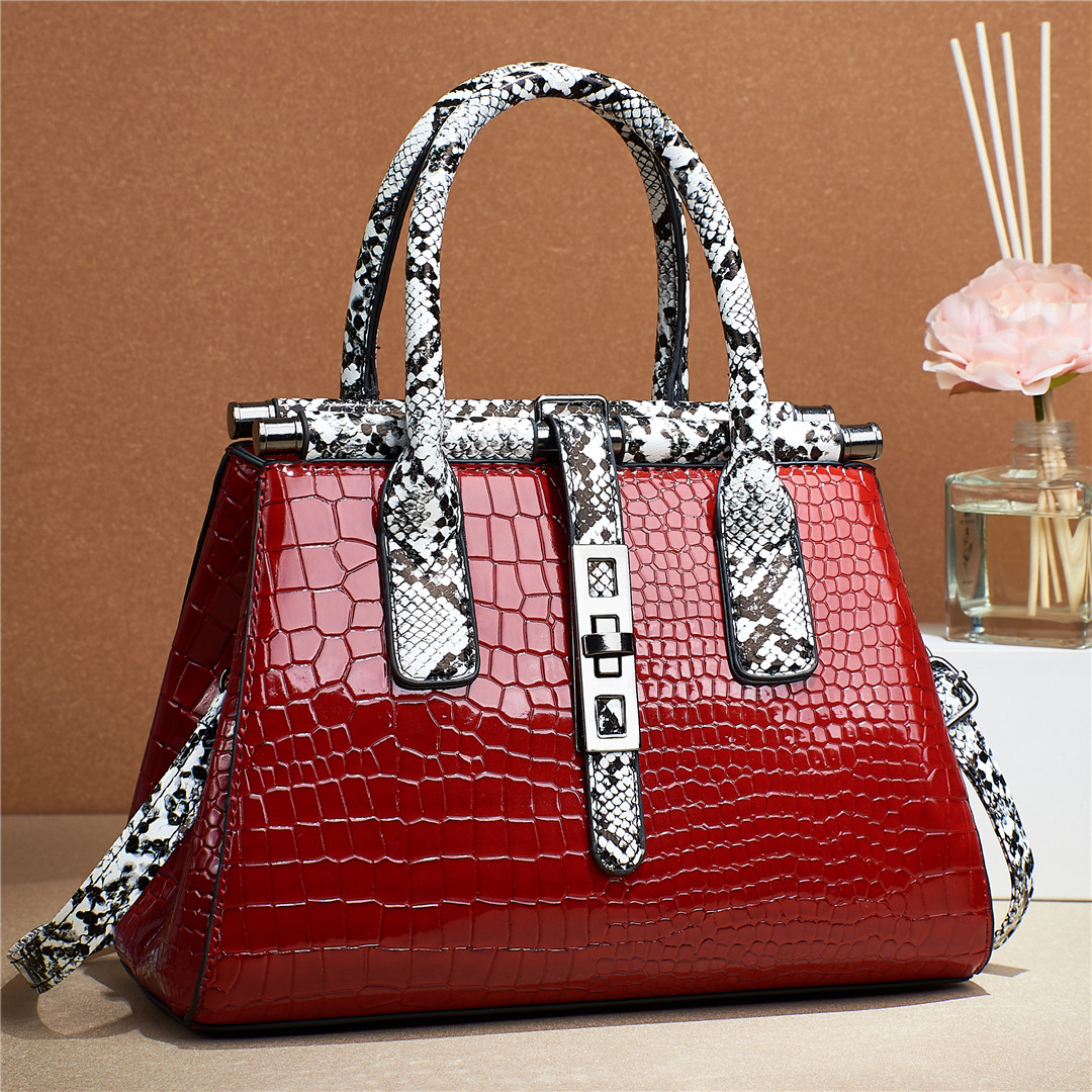 Snake-patterned shiny leather handbag 2024 new style trendy and fashionable European and American women's single-shoulder crossbody export women's bag cross-border consignment full figure