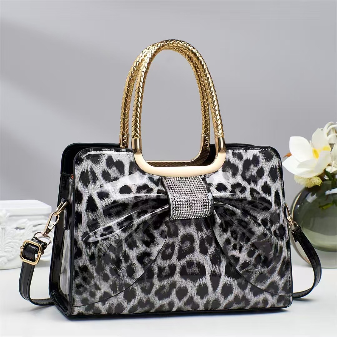 Cross-border trade patent leather shiny hand-held women's bag 2025 new style with hot diamonds, fashionable and versatile, elegant leopard print women's bag Item Picture