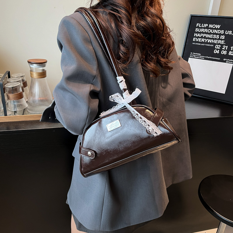 Fashionable and casual underarm bag for women, Spring 2025 new Korean style trendy retro single-shoulder handbag, high-end women's pillow bag Specification drawing