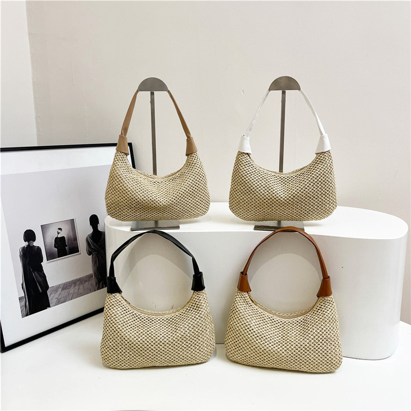 Large-capacity tote bag, a niche and trendy single-shoulder bag for women, a new stylish and simple underarm bag for women in summer 2025 Application Scenario