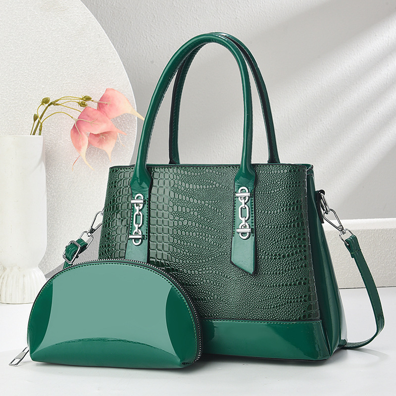The new style of fashionable and versatile bags in 2022, the elegant large-capacity hand-held shoulder bag for women, has become a huge hit in foreign trade details Picture