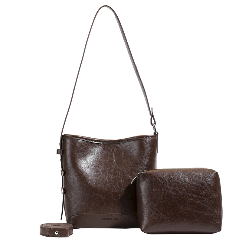 Retro large-capacity bag, versatile for women, 2024 new stylish and simple single-shoulder crossbody bag, casual ladies' bucket bag Item Picture