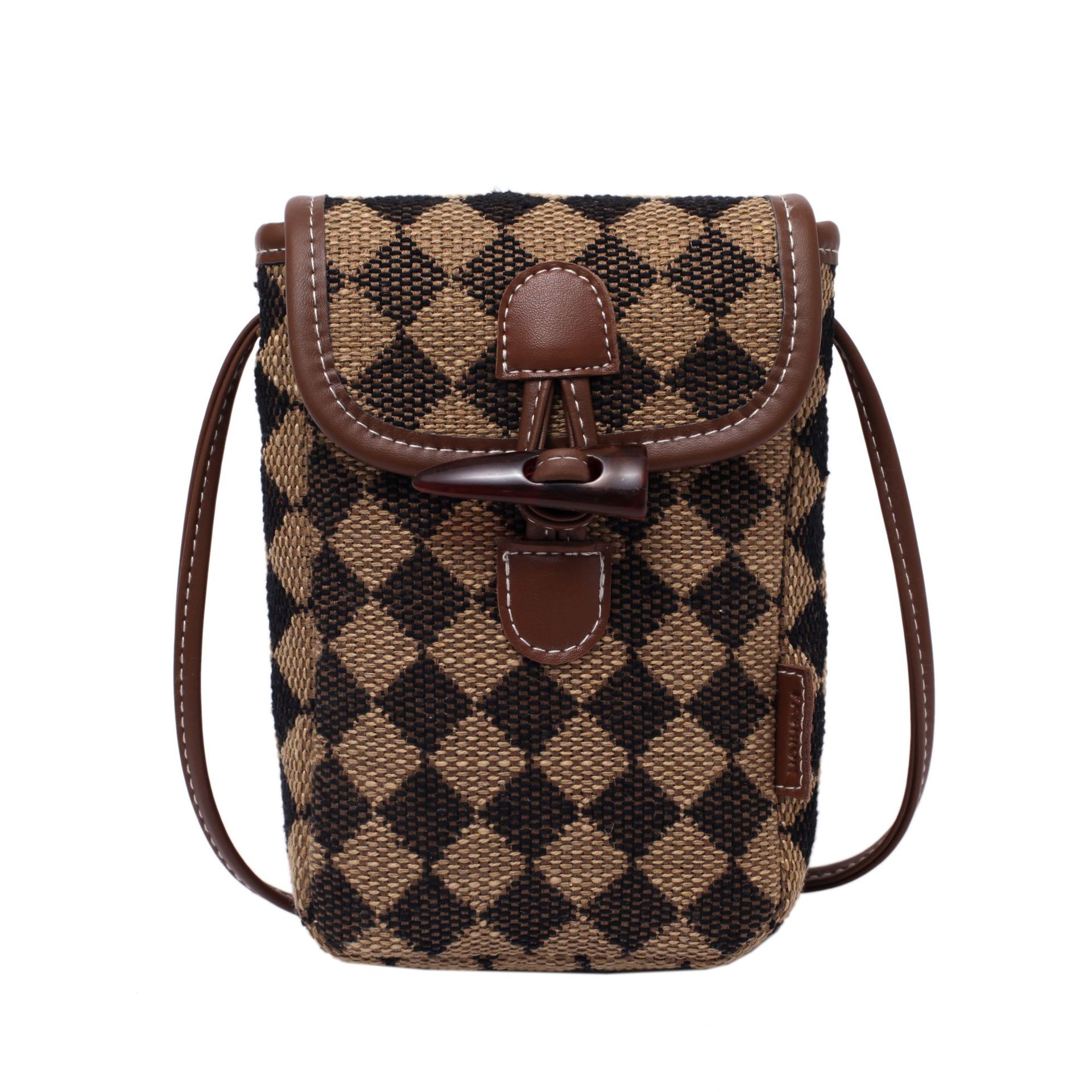 The checkerboard mini bag 2025 new style is super trendy, fashionable and stylish. It's a women's crossbody single-shoulder small square bag Item Picture