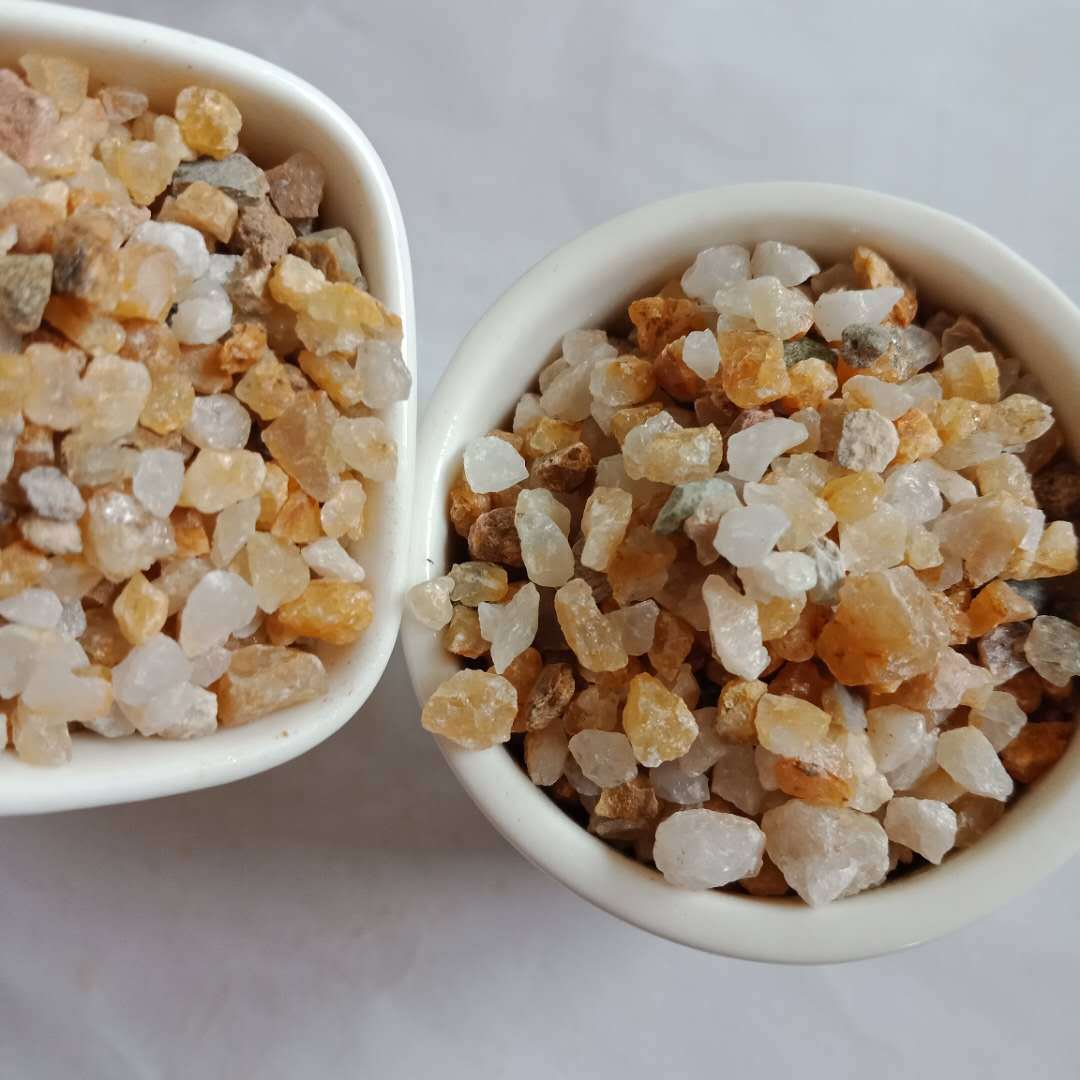Crystal sand 1-3mm from the manufacturer is in stock and available for fish tank landscape base sand and succulent surface coating. Complete specifications are available. Bulk purchase offers better prices details Picture