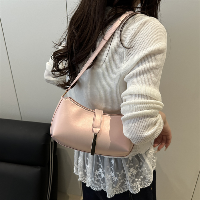 ins French niche quality bag for women, Spring 2025 new solid color PU underarm bag, commuter artistic crossbody bag Specification drawing