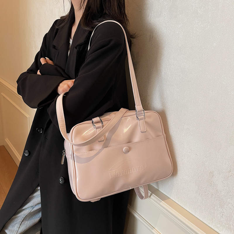 Retro oil wax leather underarm bag for women, 2025 new style fashionable Korean version backpack, casual large-capacity dual-purpose backpack full figure
