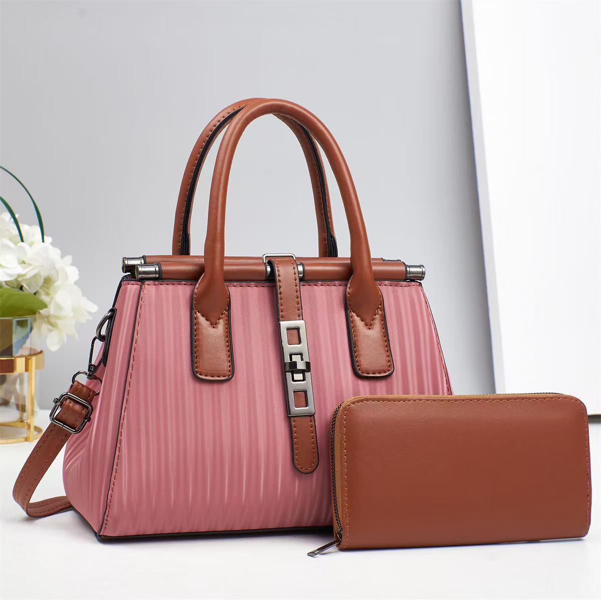 A new fashionable women's bag with a feminine charm, versatile and exquisite single-shoulder crossbody bag, 2025 Korean version handbag details Picture