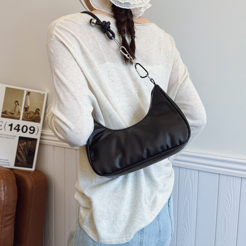 Fashionable handbag, niche underarm bag for women, new Spring/Summer 2025 commuter bag, versatile and high-quality single-shoulder dumpling bag Specification drawing