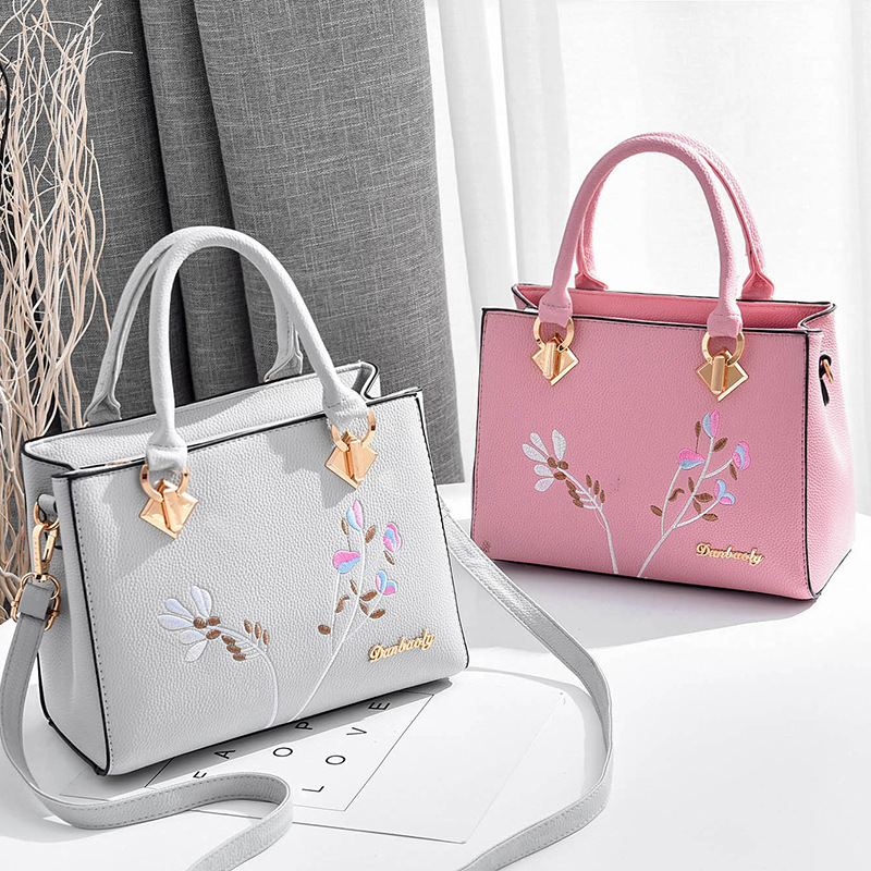 High-quality PU leather soft bag for middle-aged mothers, 2022 new style large-capacity handbag for women, embroidered single-shoulder bag details Picture