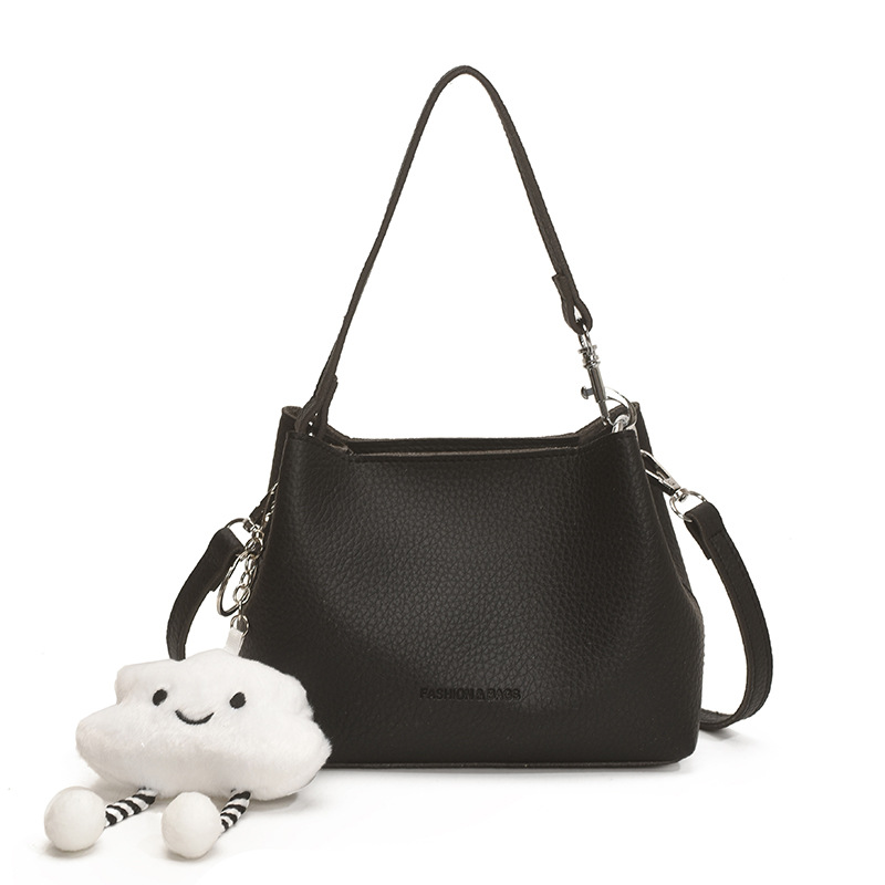 Fashionable and versatile bucket bag 2025 summer new women's bag, trendy underarm bag, high-end single-shoulder bag, retro crossbody bag Item Picture