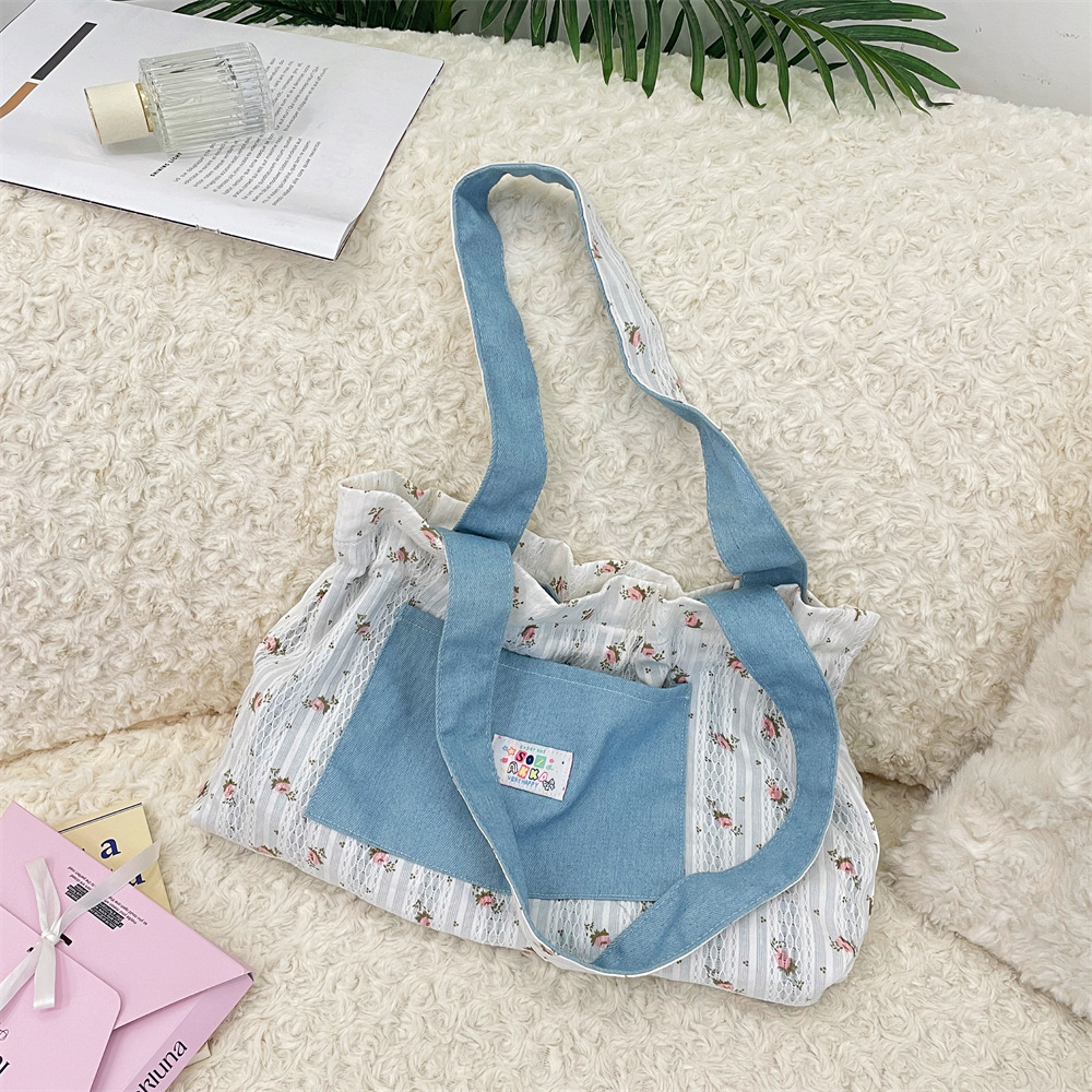 5721 High-appearance-level double-sided backpack for women, 2025 New Design sense bow travel bag, student single-shoulder bag Application Scenario
