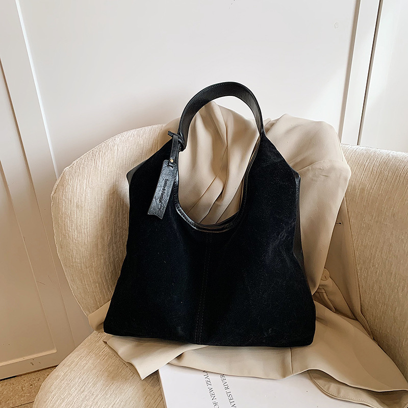 Matte retro bag, large-capacity underarm bag, 2024 new casual single-shoulder bag, tote bag for work and commuting Specification drawing