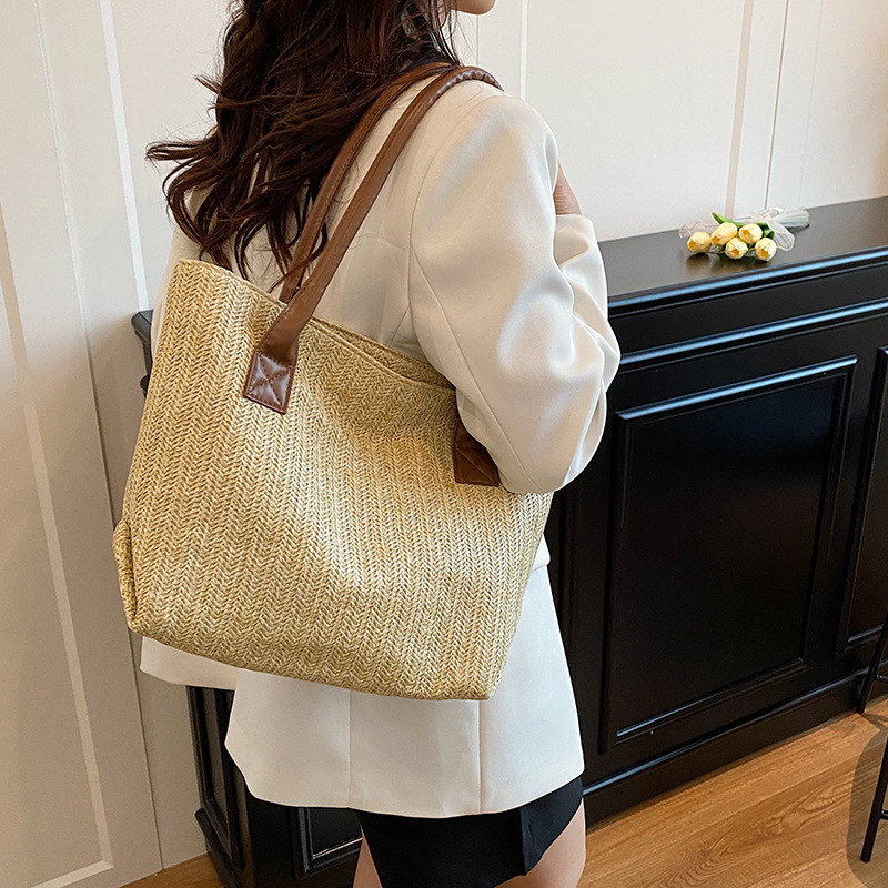 2025 Korean version hand-held woven bag Spring/Summer New style, fashionable and simple Tote bucket bag, women's large-capacity commuter bag Specification drawing