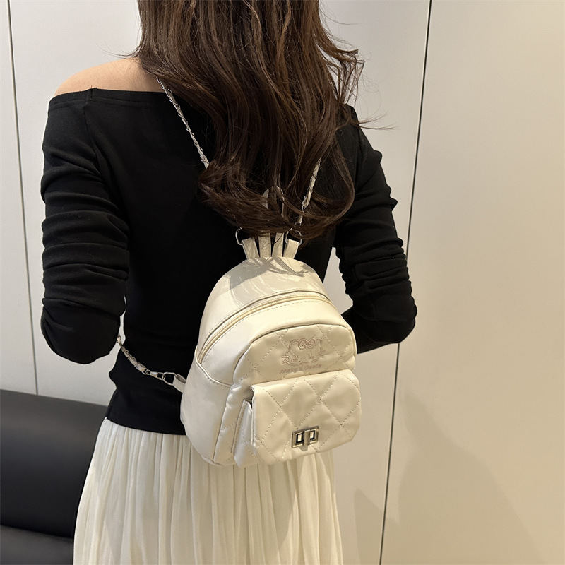 Cross-border Women's Bag 2025 New solid color casual diamond pattern handbag, stylish and trendy women's commuting backpack Specification drawing