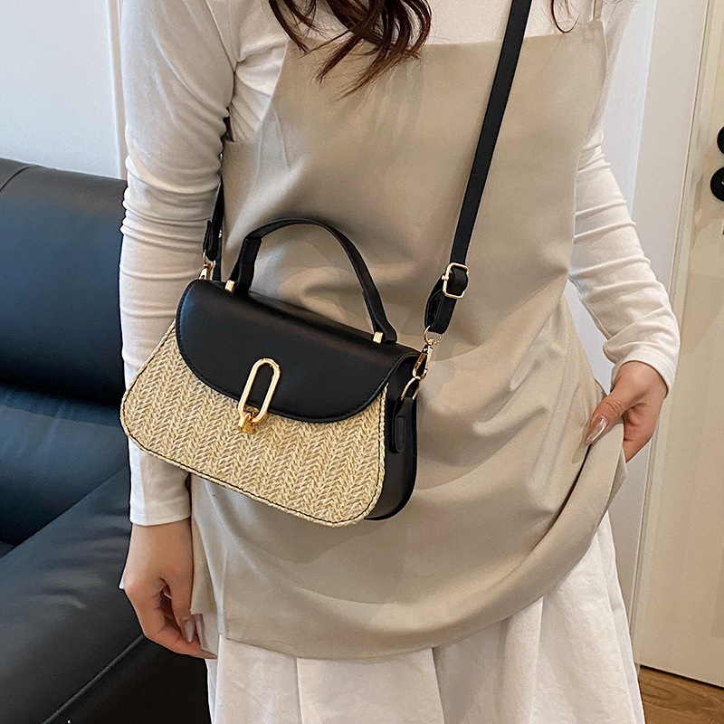 New retro-styled handbags, single-shoulder crossbody bag, beach bag, forest-style woven bag, fashionable mini straw woven bag details Picture