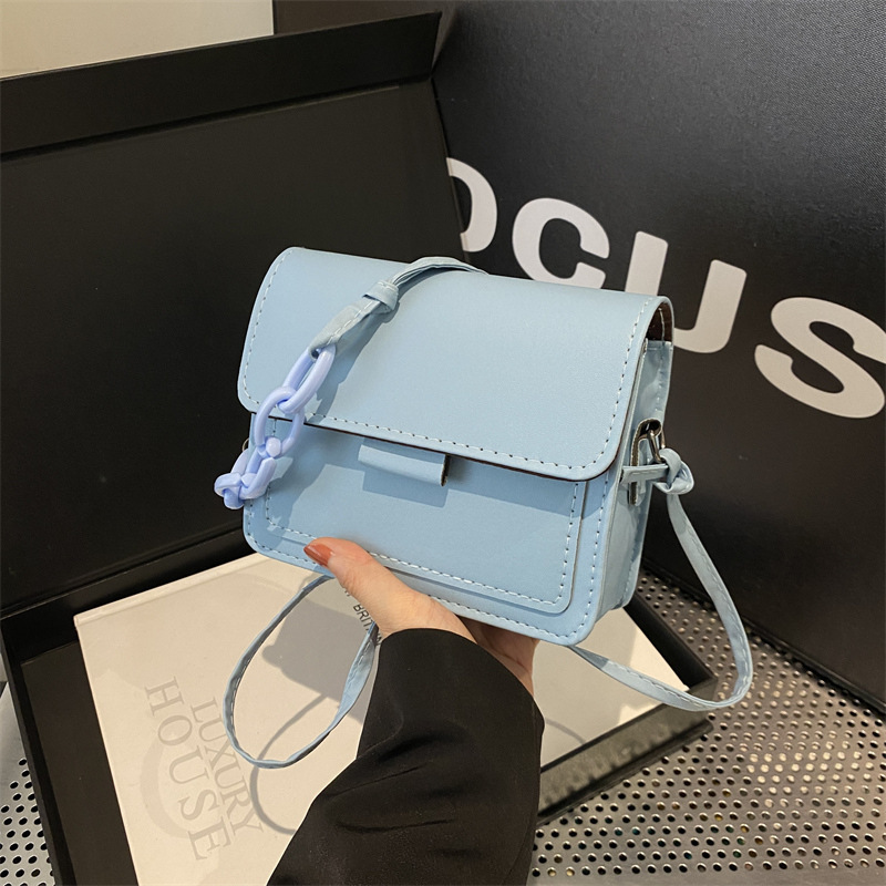Simple and fashionable crossbody bag, fashionable mobile phone bag, new Spring 2024 simple and fashionable single-shoulder bag, simple bag for women full figure
