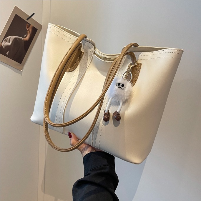 High-end commuter large bag for women, 2025 new style, trendy and versatile shoulder bag, fashionable and casual tote bag full figure