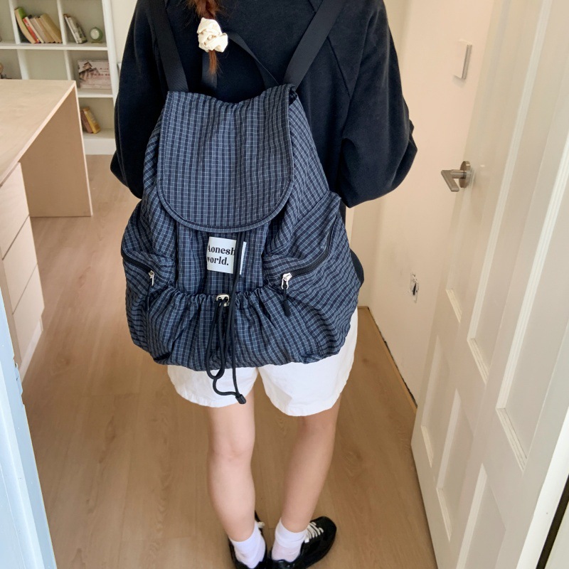 Casual large-capacity, lightweight, solid-color backpack, women's drawstring with checkered pattern, versatile, street fashion, student schoolbag details Picture