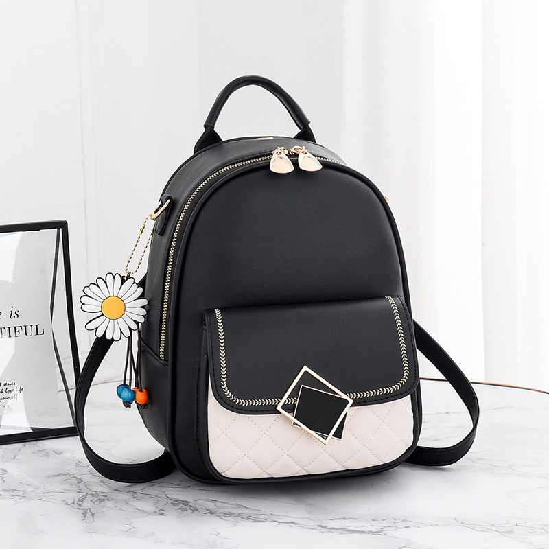 ins 2022 New Korean-style fashionable and trendy backpacks, women's small bags, women's backpacks, leather schoolbags Application Scenario