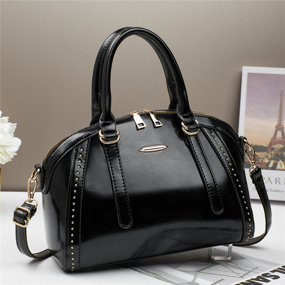 The 2024 new women's crossbody bag is a bestseller. The single-shoulder crossbody bag is trendy, fashionable and elegant. The mom bag is simple and elegant Specification drawing