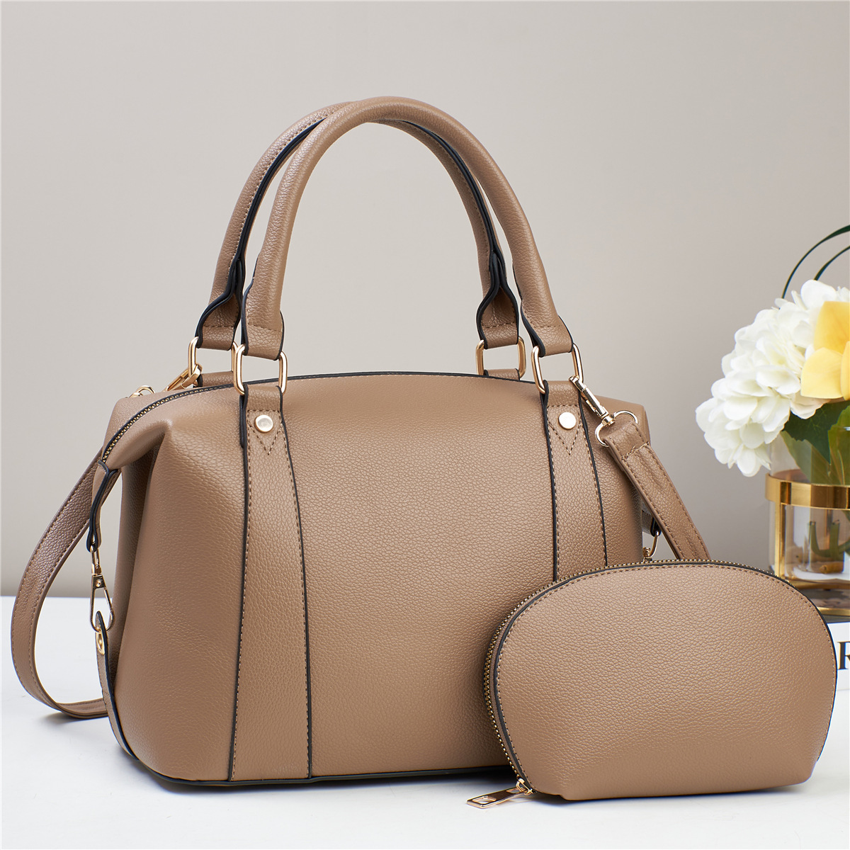 2024 Single-shoulder crossbody bag for women, a must-have winter large bag from a popular manufacturer, an export bestseller, a new hand-held fashion for women full figure
