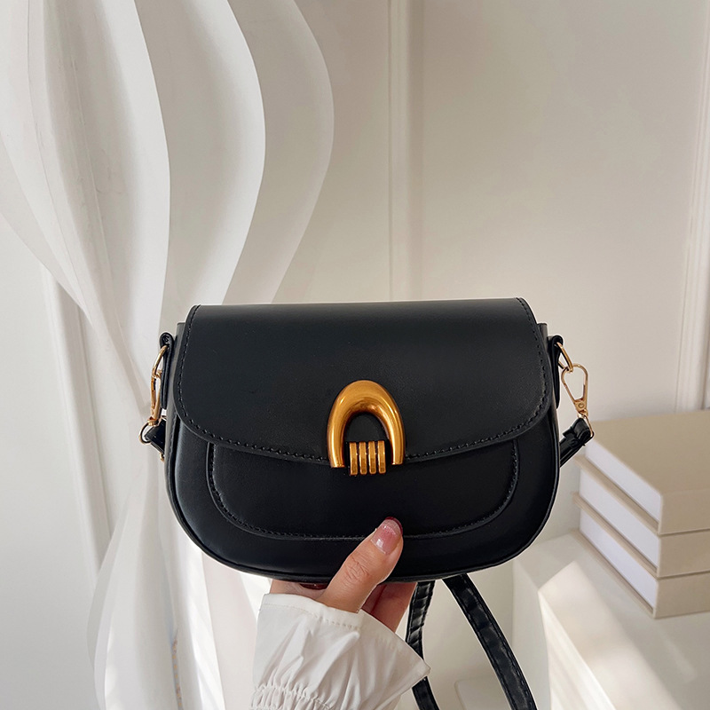 This year's popular women's 2025 new casual single-shoulder bag, a high-end commuter crossbody saddle bag full figure