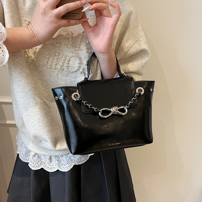 Korean high-end, fashionable and casual handbag for women 2025 new style, solid color chain, versatile single-shoulder crossbody bag details Picture