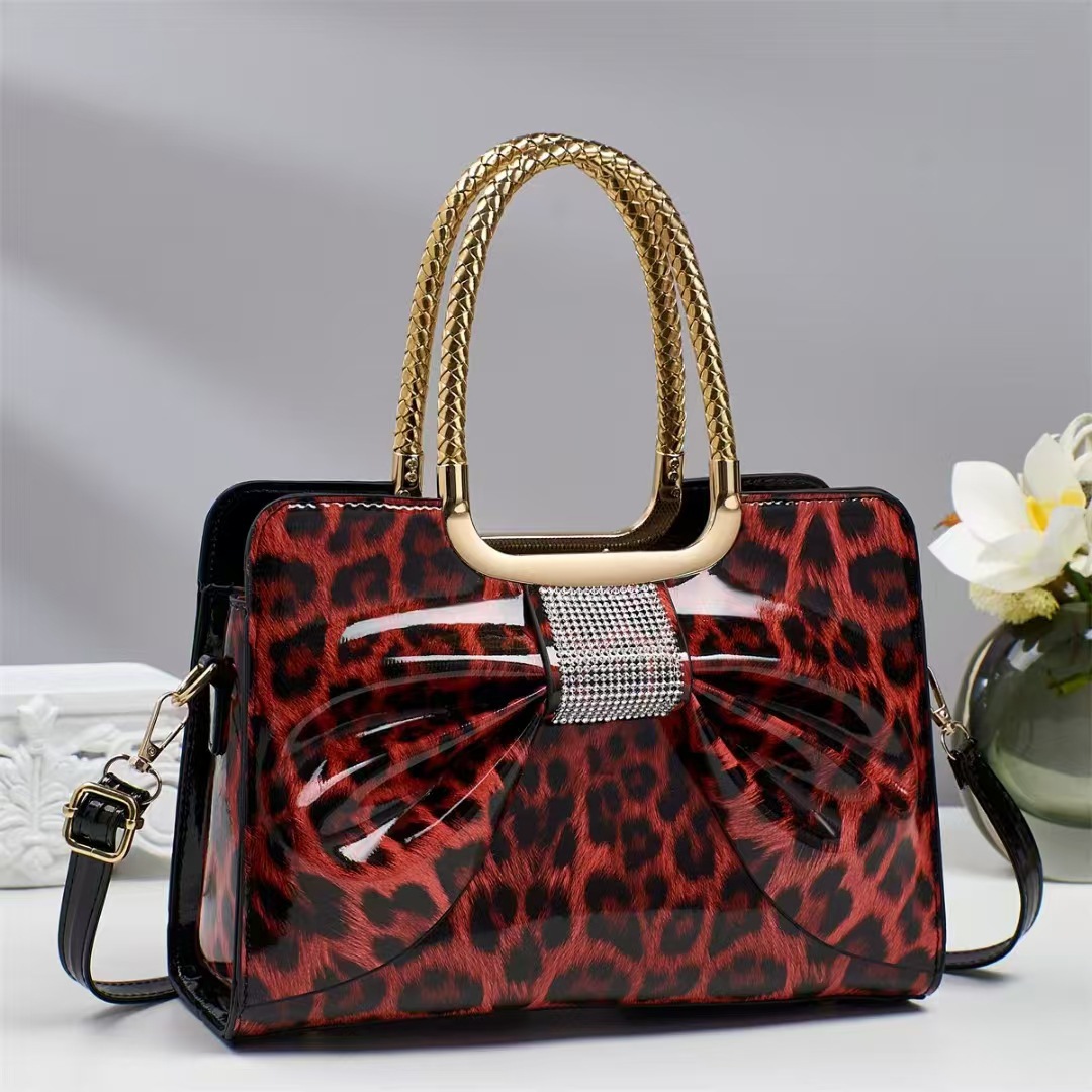 Cross-border trade patent leather shiny hand-held women's bag 2025 new style with hot diamonds, fashionable and versatile, elegant leopard print women's bag Specification drawing
