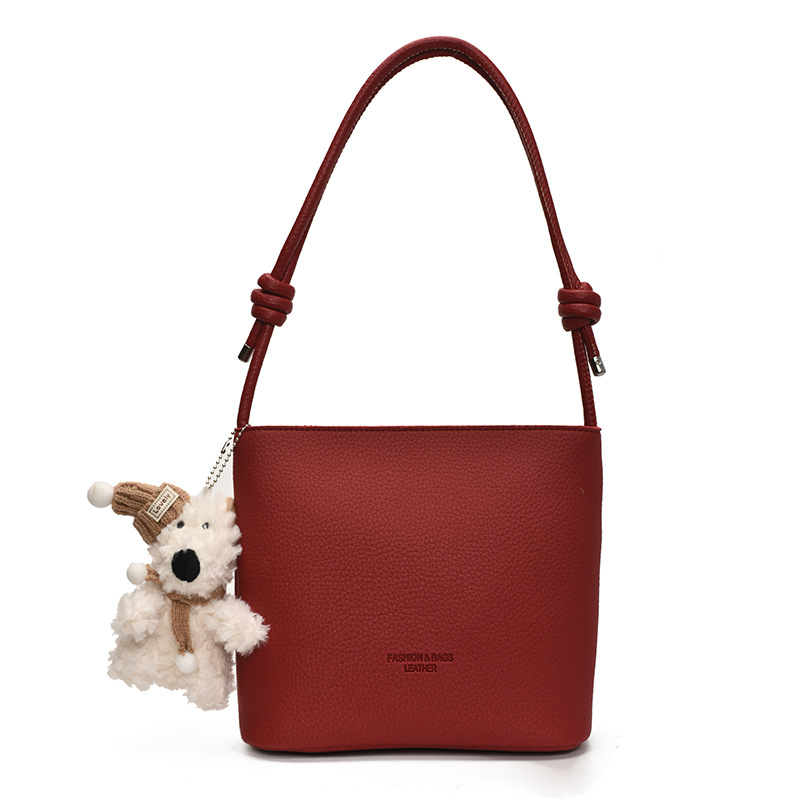 A trendy and fashionable 2025 Korean underarm bag for women with lychee patterns and a versatile Instagram crossbody bag Item Picture