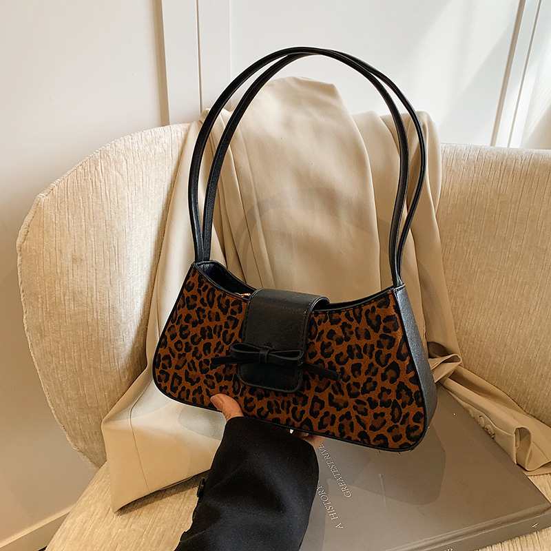 Leopard print fashionable underarm bag for women, 2024 new style, light luxury and niche design, high-end and versatile single-shoulder crossbody bag Specification drawing