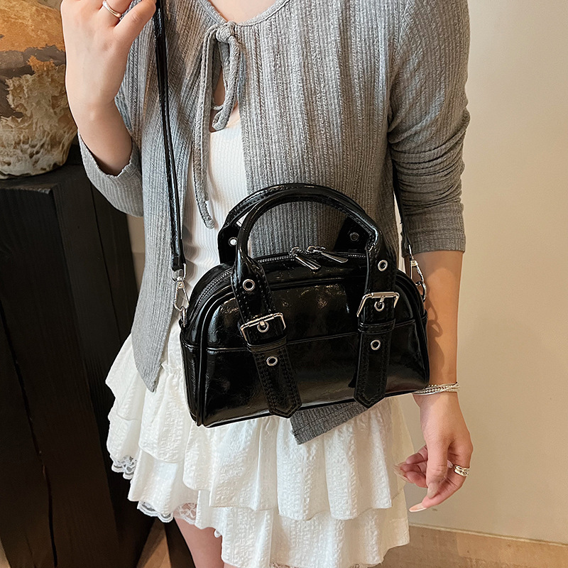Ladies' 2025 new trendy Korean niche pillow bag, versatile ins single-shoulder crossbody bag Specification drawing